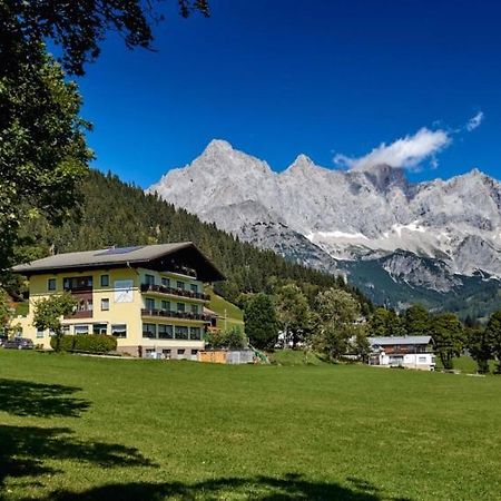 Hotel Bergglueck Filzmoos Buitenkant foto